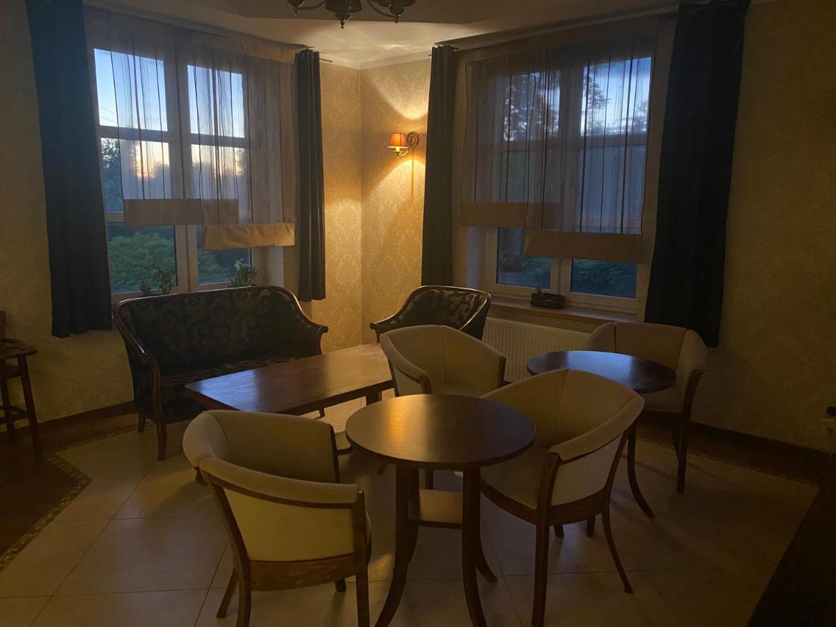 Zielony Dworek Čenstochová Exteriér fotografie
