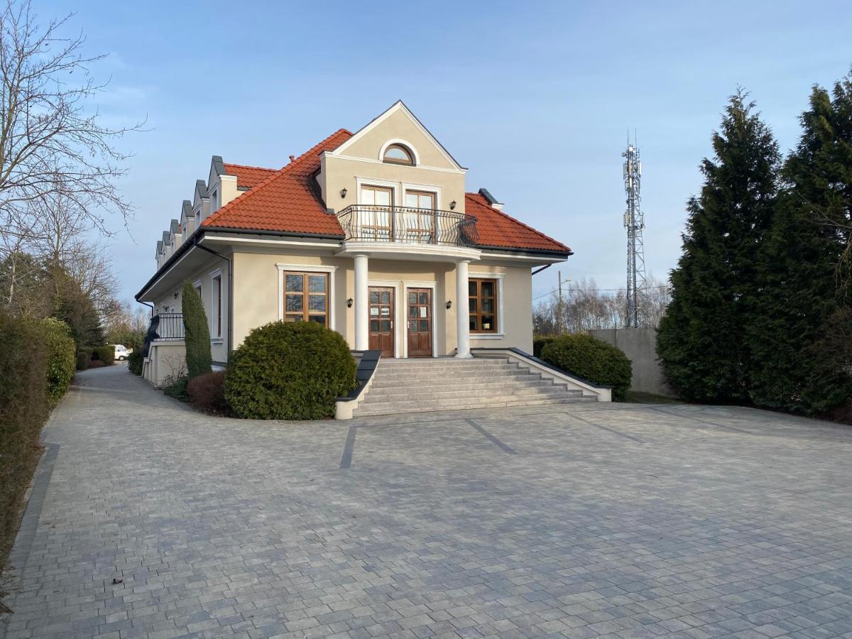 Zielony Dworek Čenstochová Exteriér fotografie